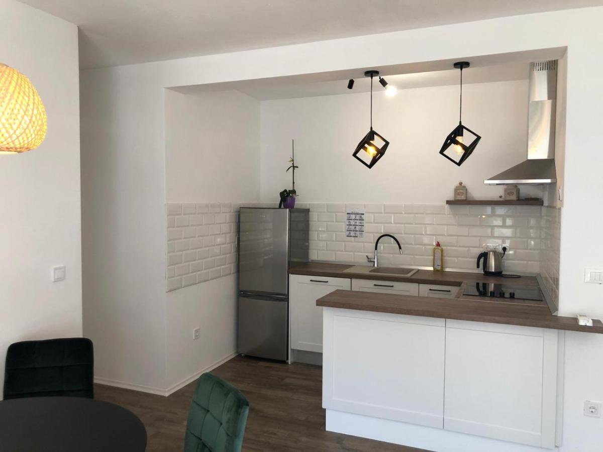 Apartments Martina Tisno Kültér fotó