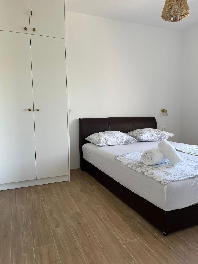 Apartments Martina Tisno Kültér fotó